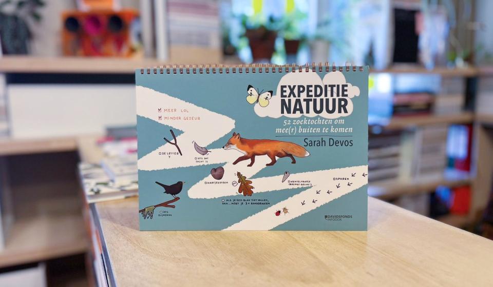 Boek 'Expeditie Natuur' in de museumshop van het Middelheimmuseum